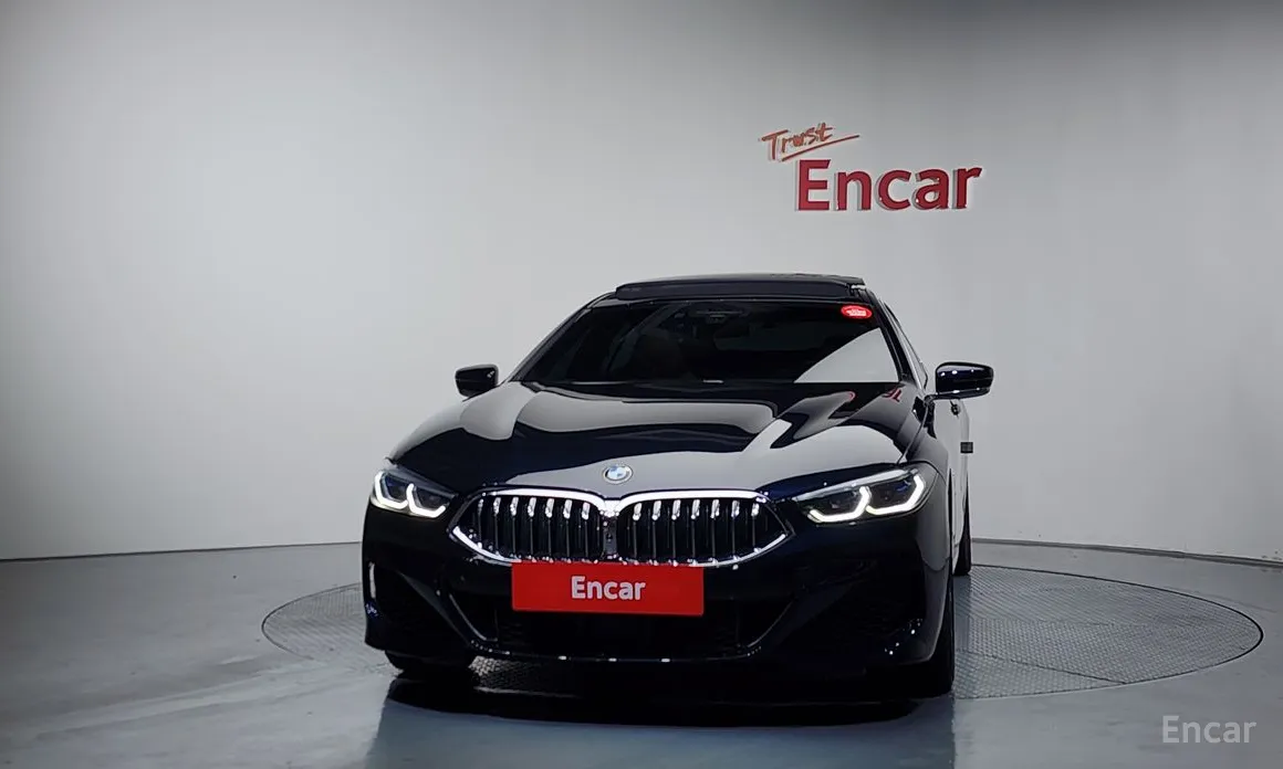 Фото 3 - BMW 8 Series