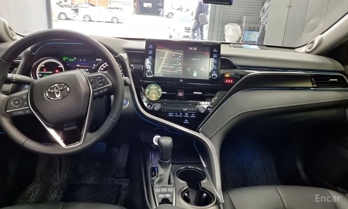 Фото 7 - Toyota Camry