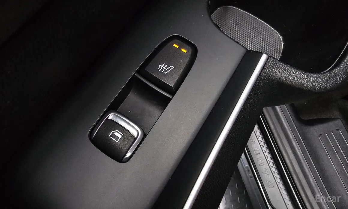 Photo 19 - Kia Sorento