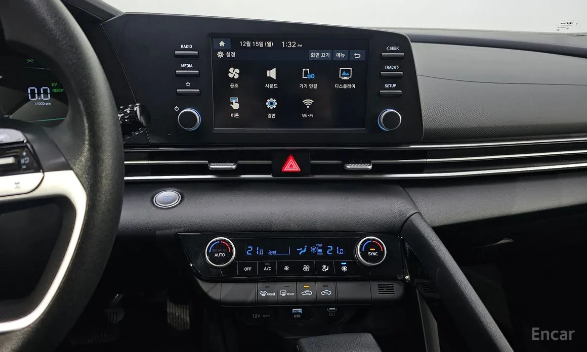 Фото 18 - Hyundai Avante