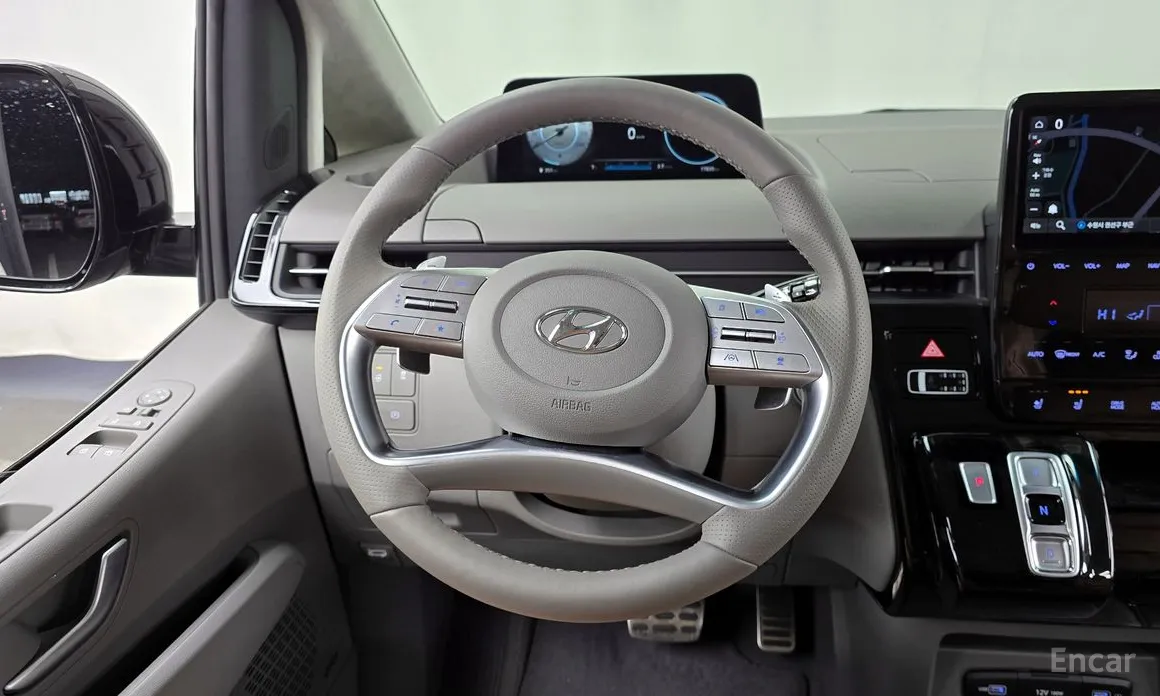 Фото 13 - Hyundai Staria