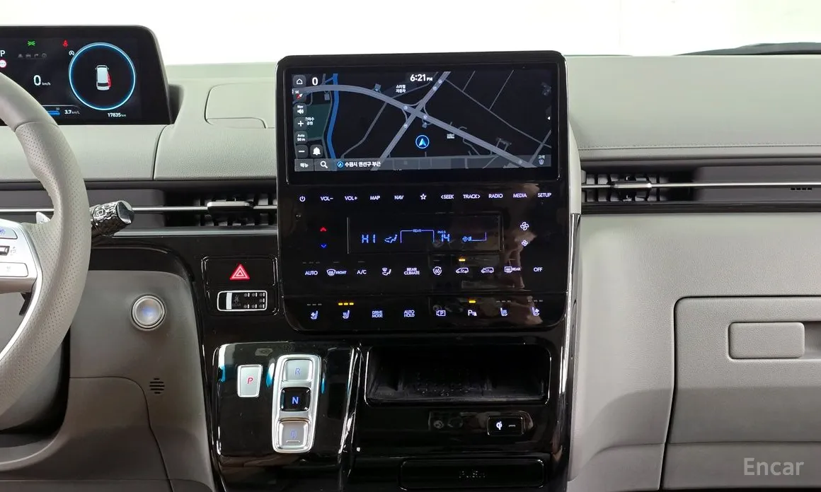 Фото 14 - Hyundai Staria