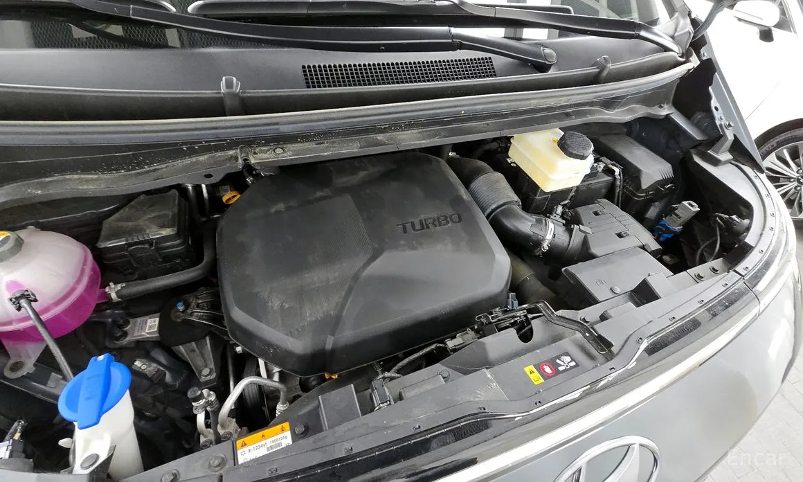 Фото 6 - Hyundai Staria