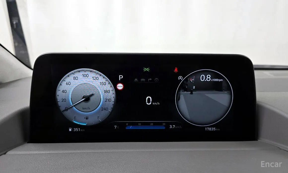 Фото 8 - Hyundai Staria