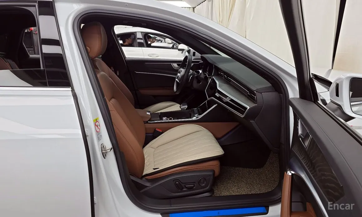 Фото 11 - Audi A6