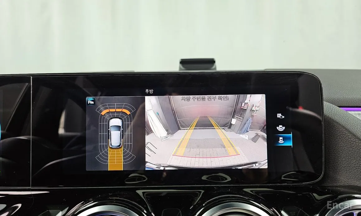 Фото 15 - Mercedes-Benz GLA-Class