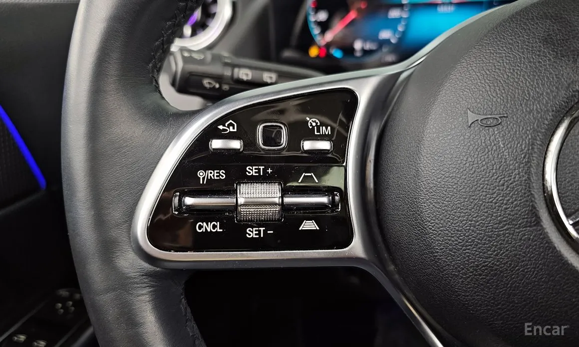 Фото 19 - Mercedes-Benz GLA-Class