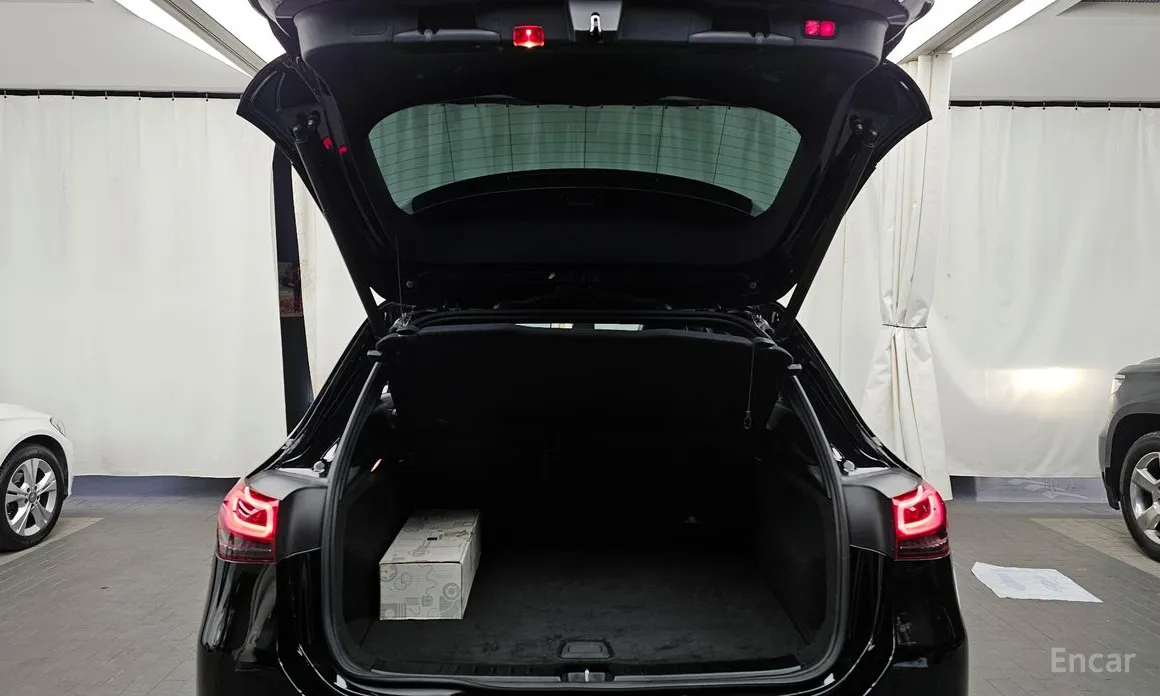 Фото 20 - Mercedes-Benz GLA-Class