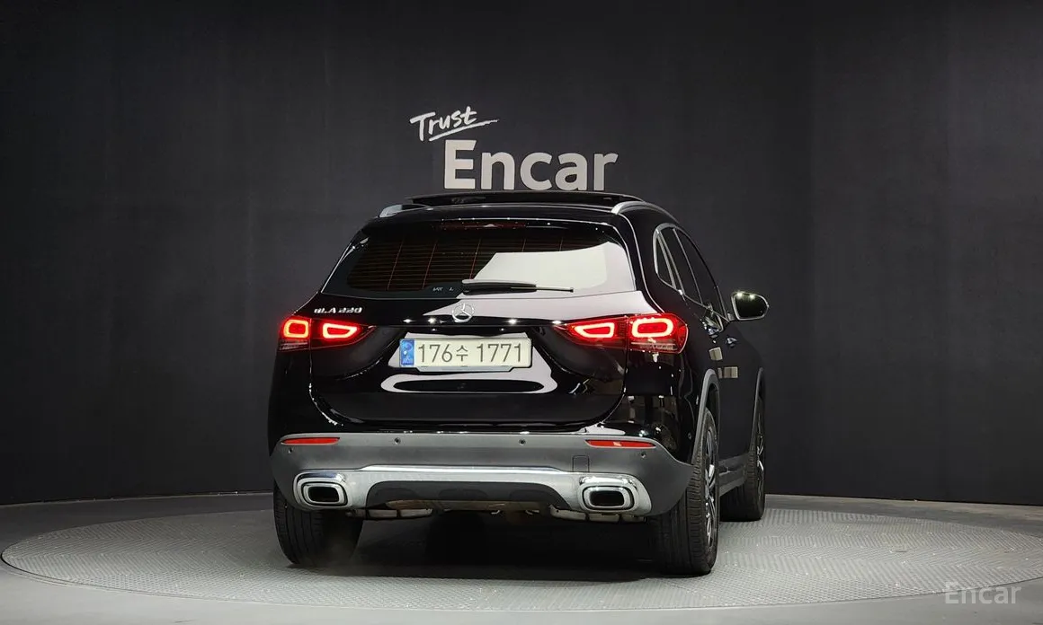 Фото 4 - Mercedes-Benz GLA-Class