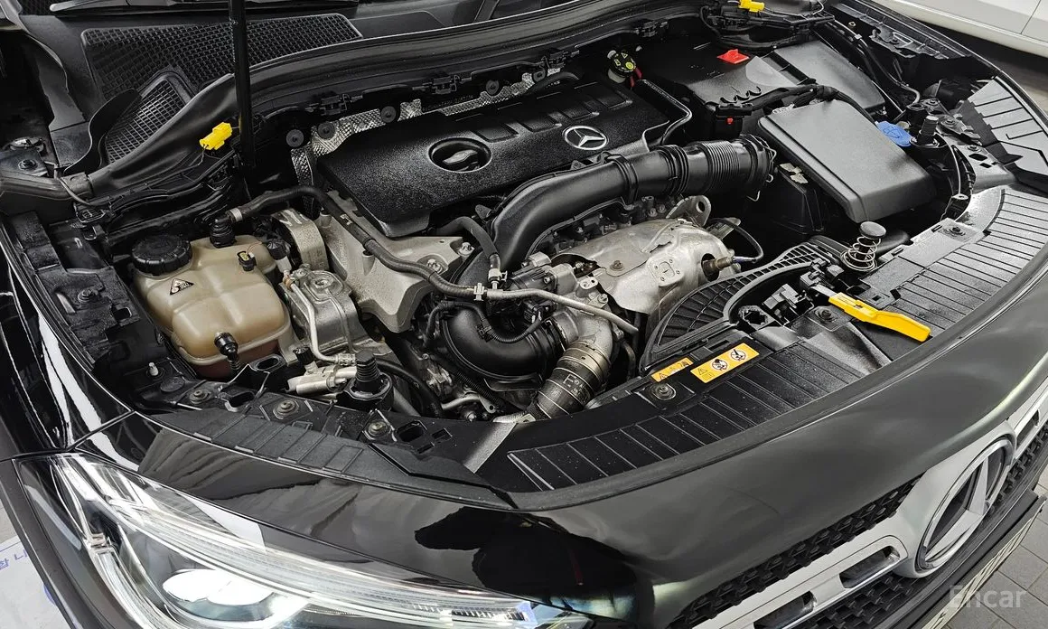 Фото 6 - Mercedes-Benz GLA-Class