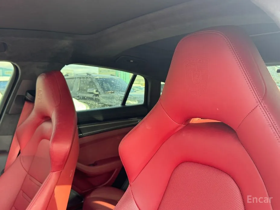 Фото 13 - Porsche Panamera