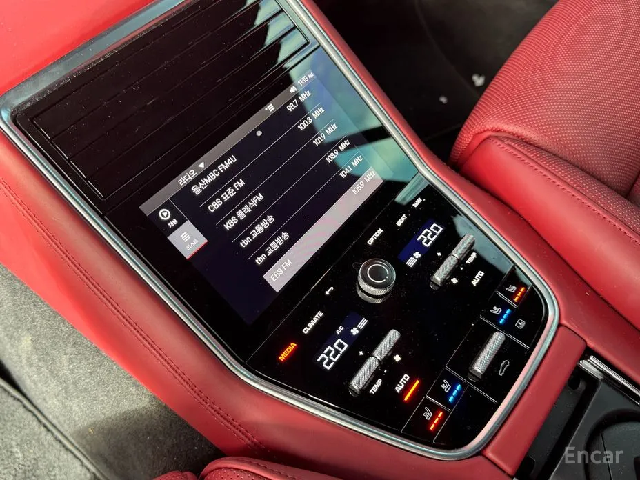 Фото 18 - Porsche Panamera