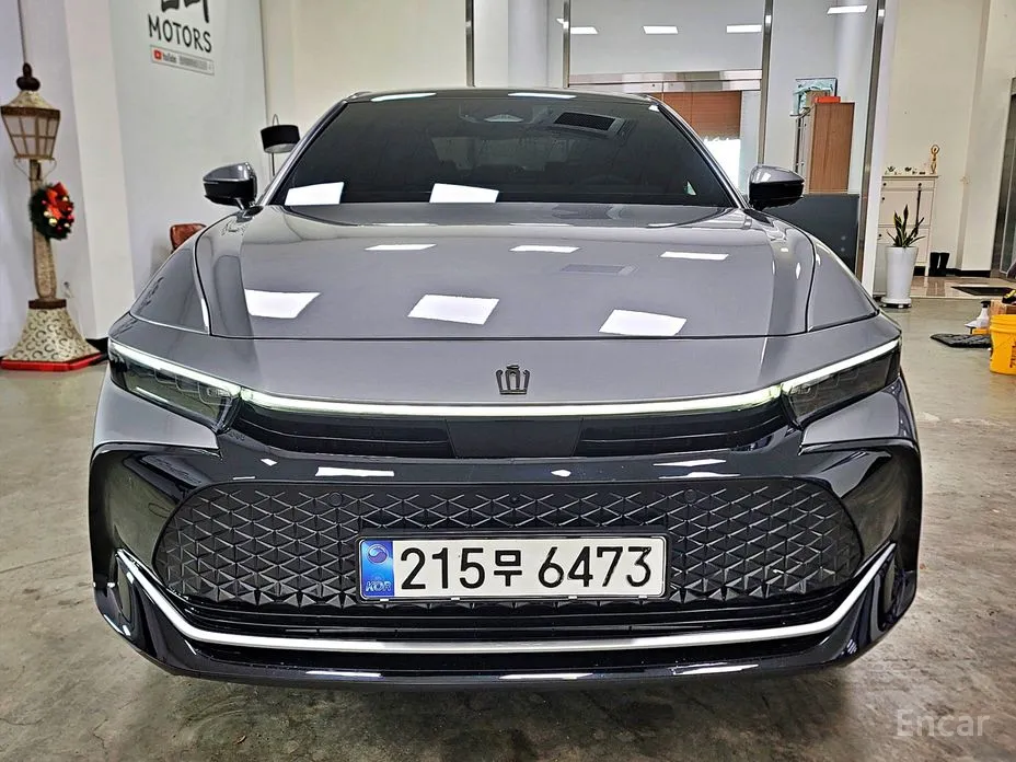 Фото 3 - Toyota Crown