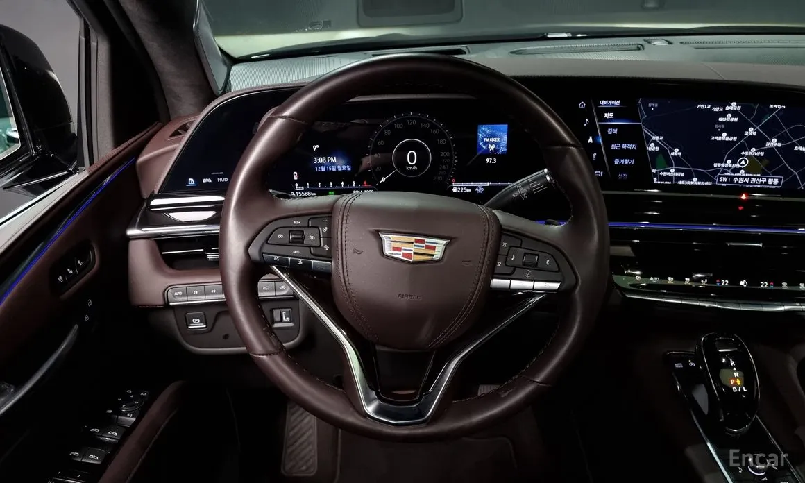 Фото 13 - Cadillac Escalade