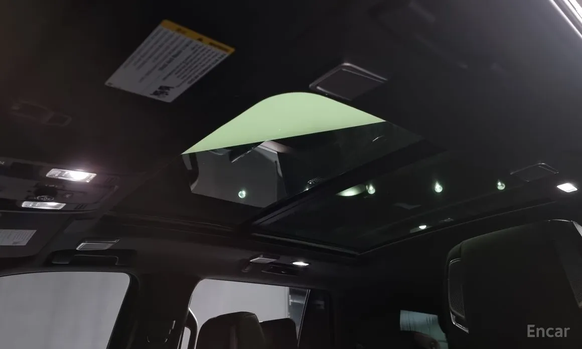 Фото 19 - Cadillac Escalade