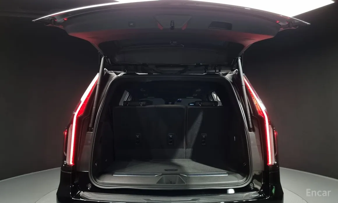 Фото 20 - Cadillac Escalade