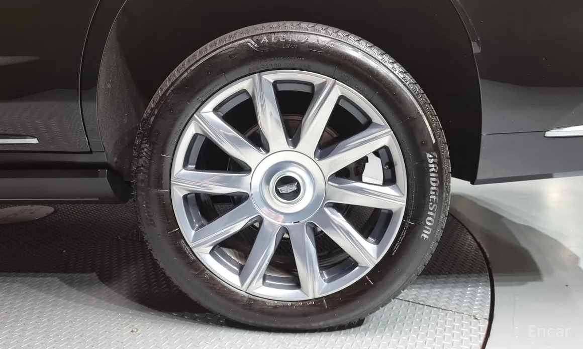 Фото 5 - Cadillac Escalade