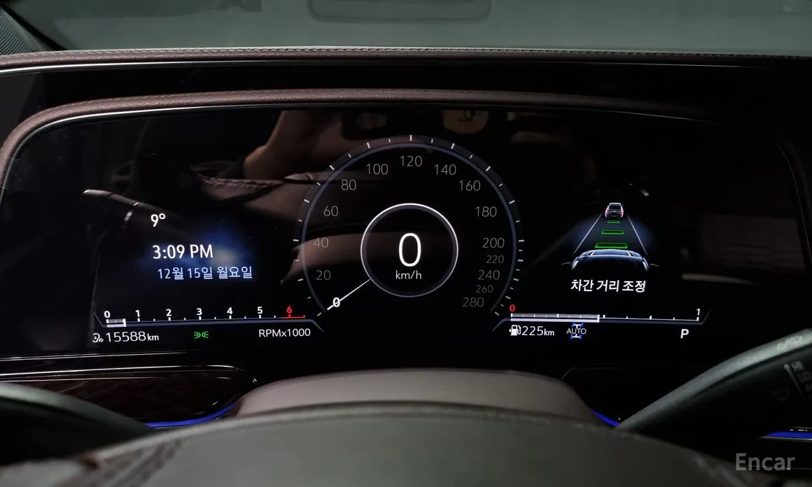 Фото 8 - Cadillac Escalade