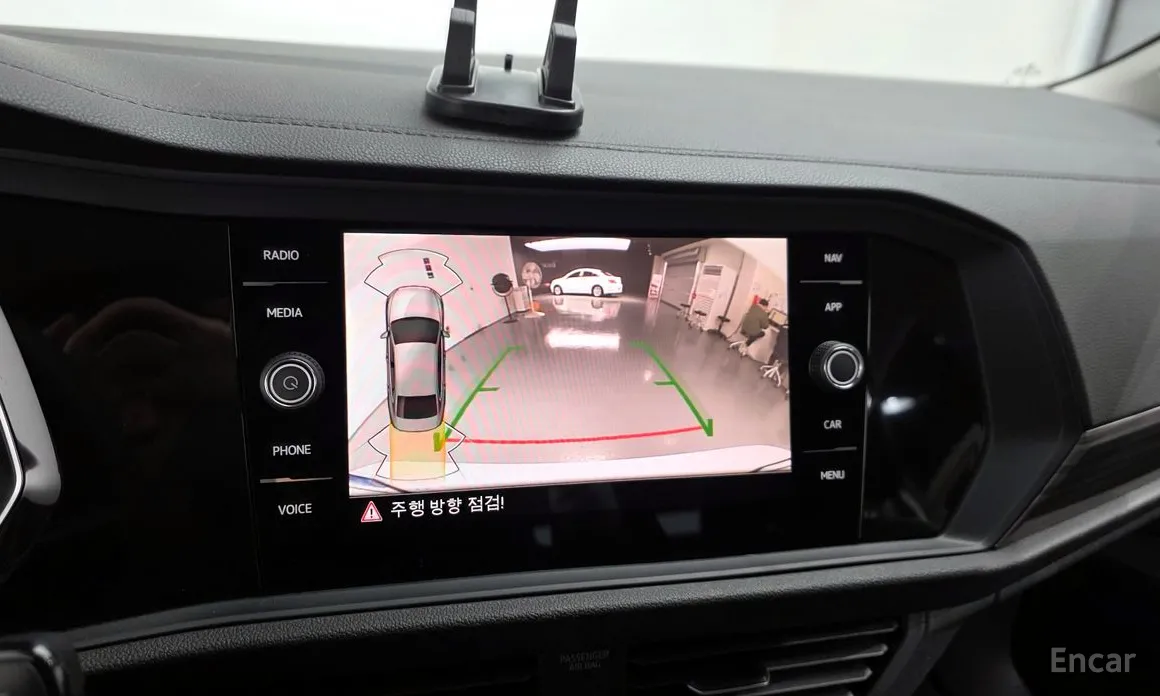 Фото 15 - Volkswagen Jetta