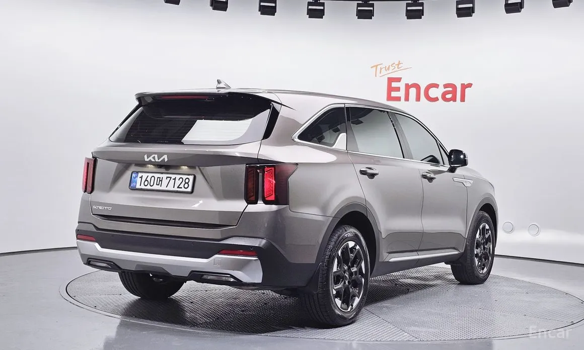 Фото 2 - Kia Sorento