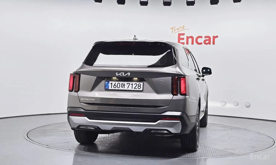 Фото 4 - Kia Sorento