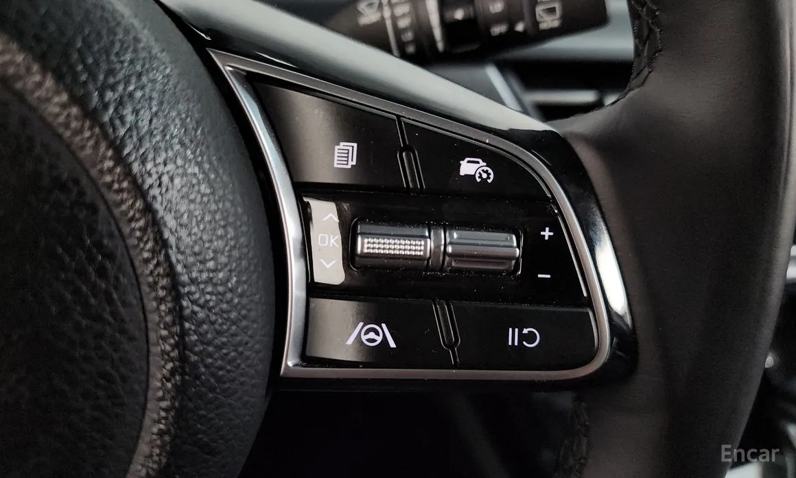 Фото 17 - Kia Seltos