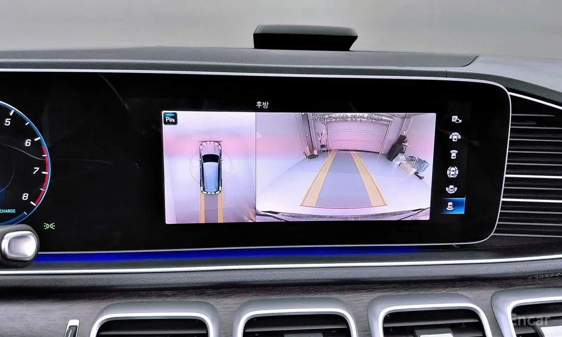 Фото 17 - Mercedes-Benz GLS-Class