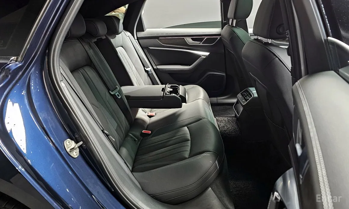 Фото 12 - Audi A6