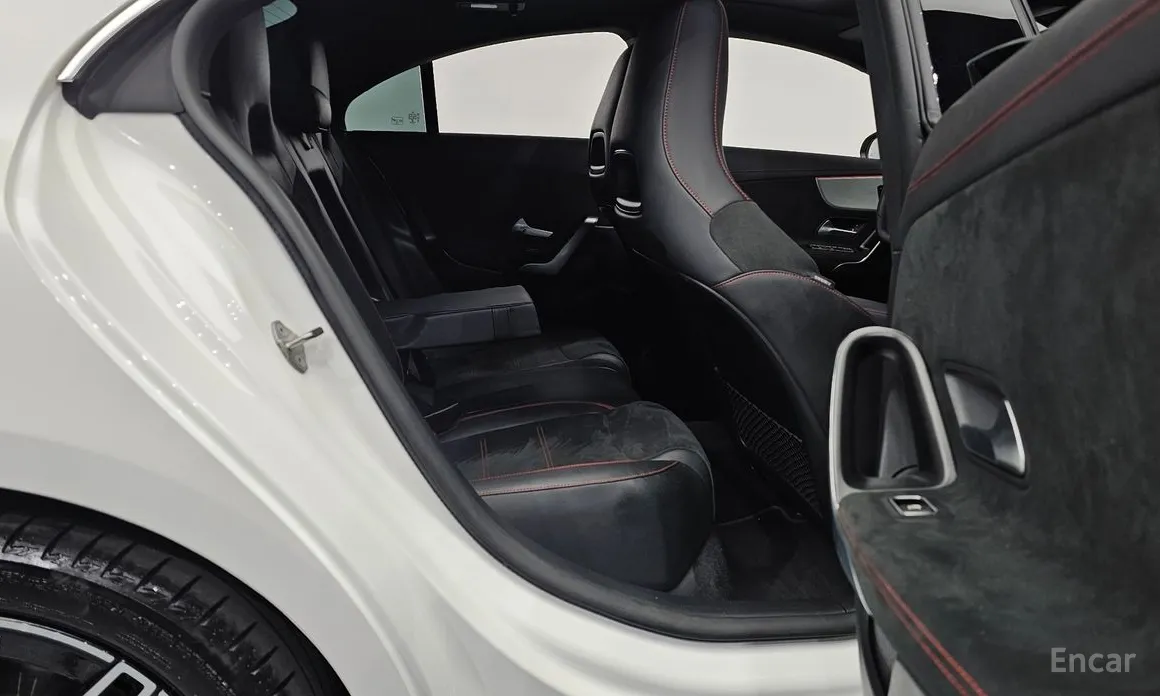 Фото 12 - Mercedes-Benz CLA-Class