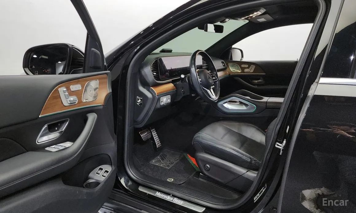 Фото 10 - Mercedes-Benz GLE-Class