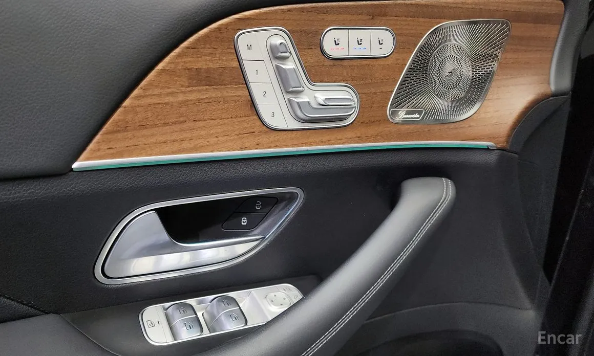 Фото 13 - Mercedes-Benz GLE-Class