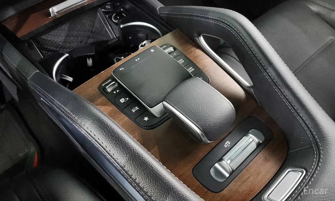 Фото 17 - Mercedes-Benz GLE-Class