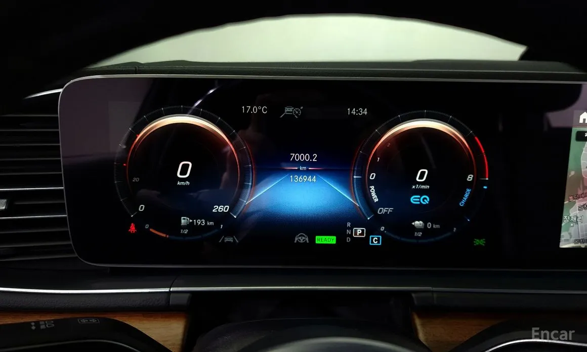 Фото 8 - Mercedes-Benz GLE-Class