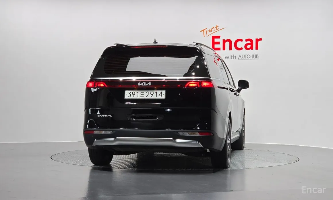 Фото 4 - Kia Carnival