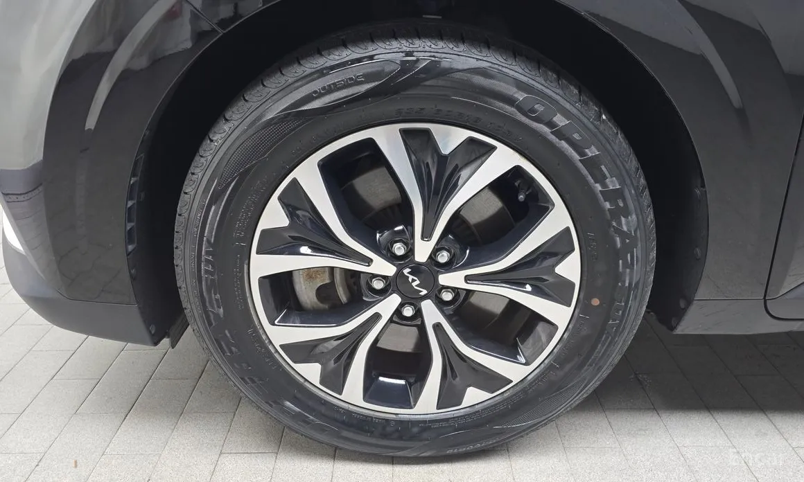 Фото 5 - Kia Carnival