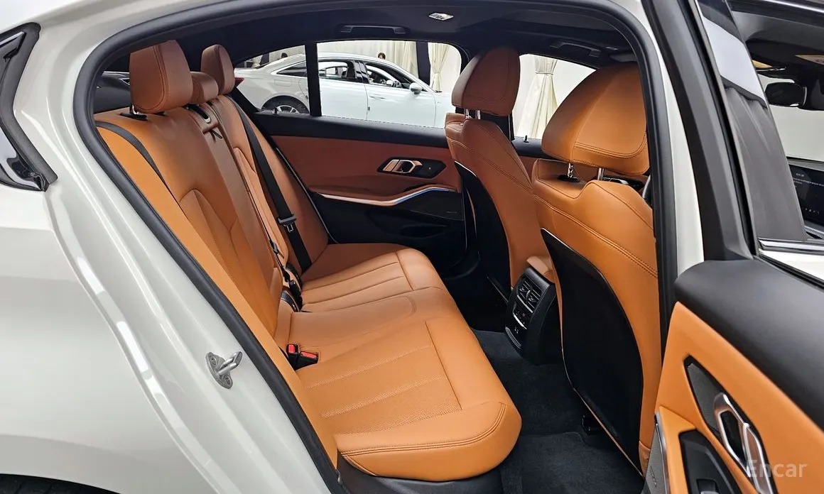 Фото 12 - BMW 3 Series