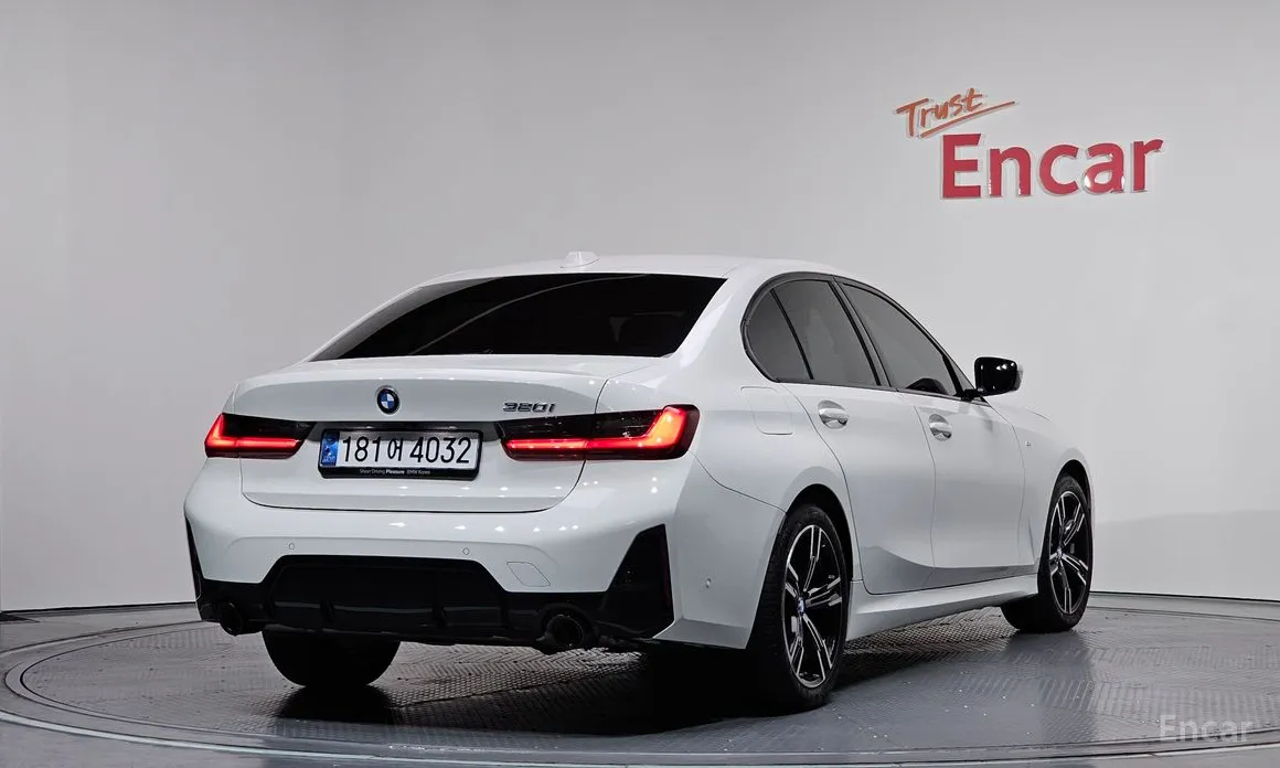 Фото 2 - BMW 3 Series