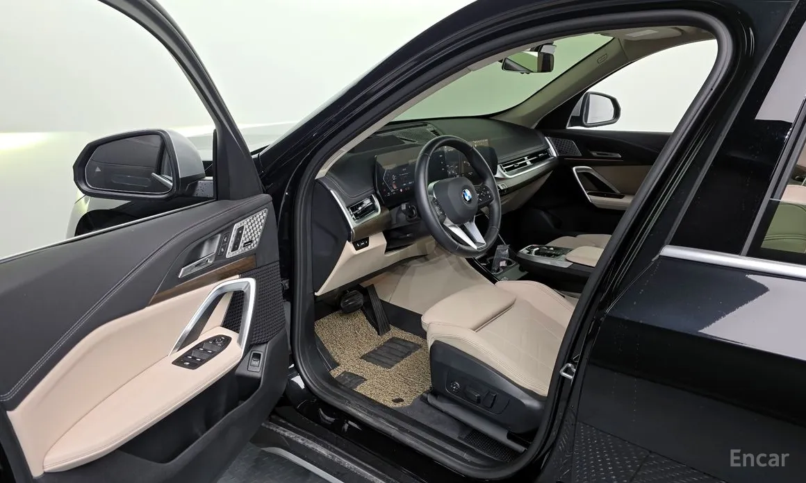 Фото 10 - BMW X1