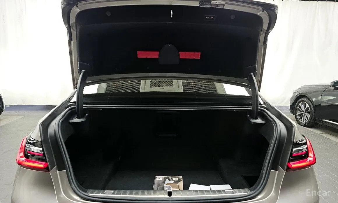 Фото 20 - BMW 7 Series