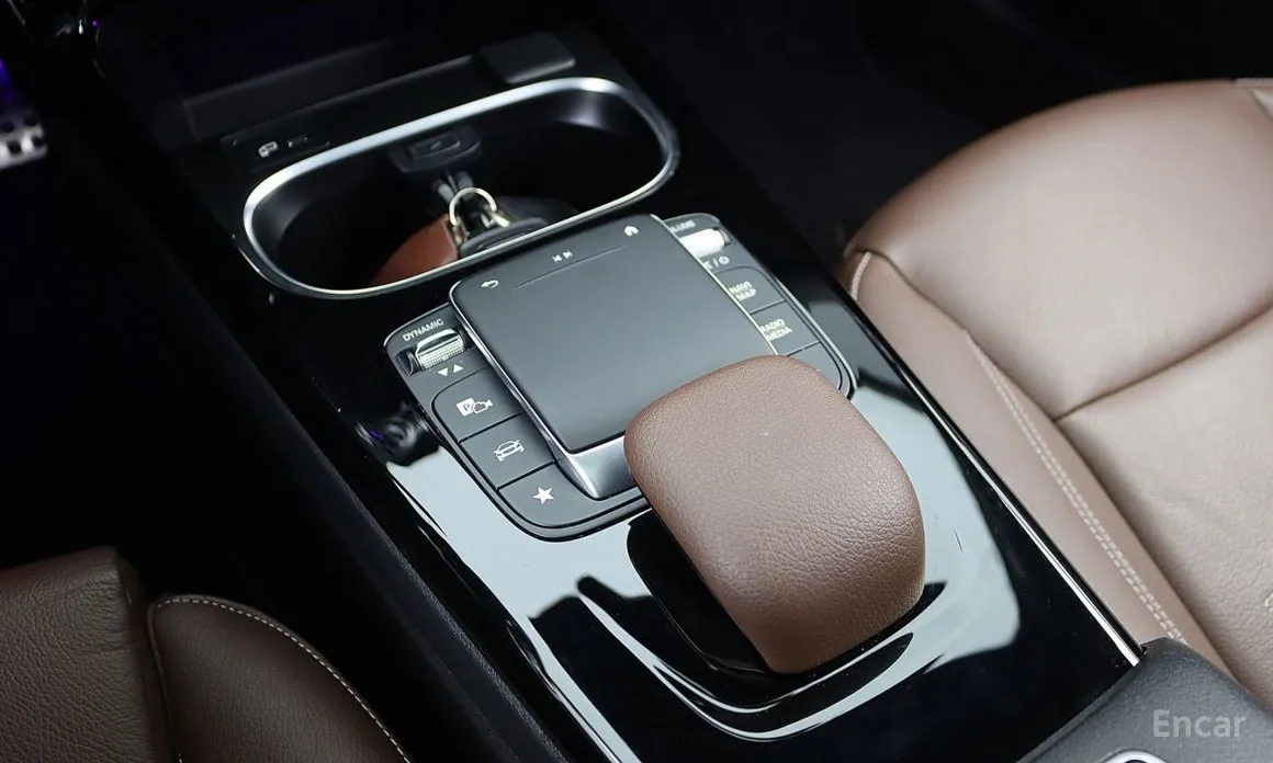 Фото 14 - Mercedes-Benz CLA-Class