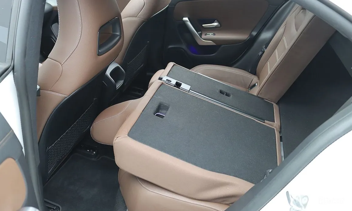 Фото 16 - Mercedes-Benz CLA-Class