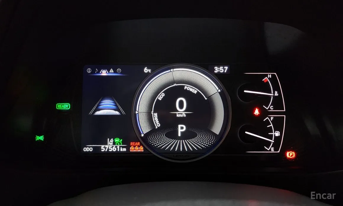 Фото 8 - Lexus UX