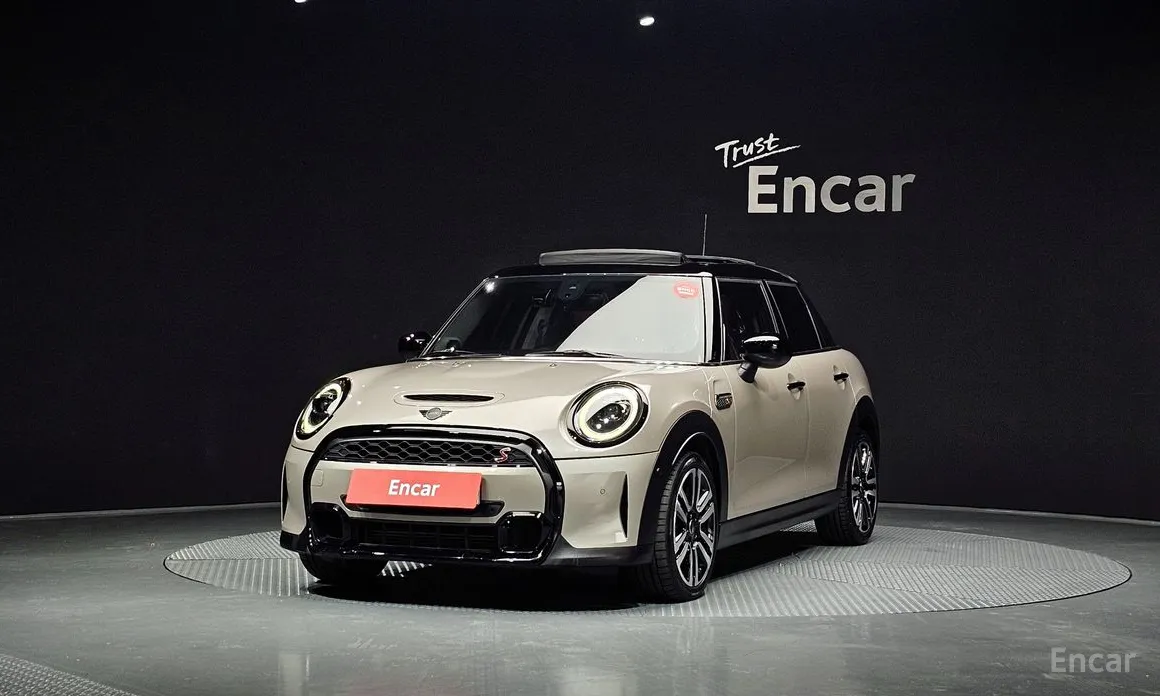 Фото 3 - Mini Cooper