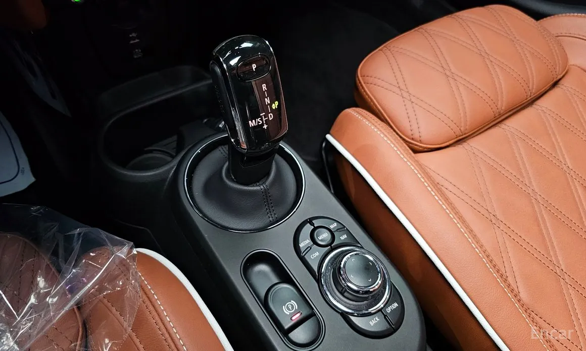 Фото 9 - Mini Cooper