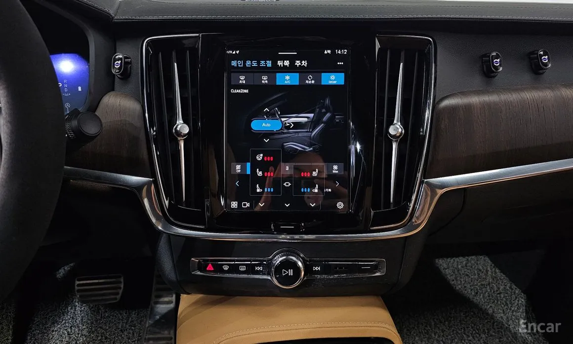 Фото 14 - Volvo S90