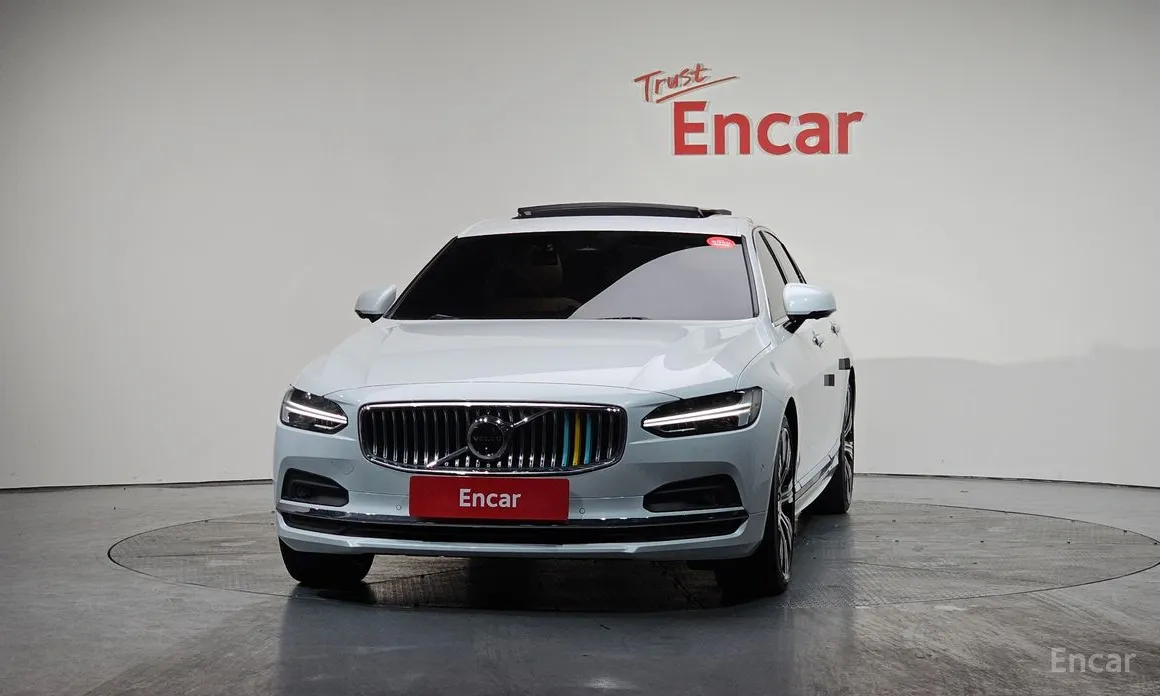 Фото 3 - Volvo S90