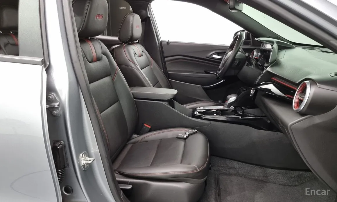 Photo 10 - Chevrolet Trax