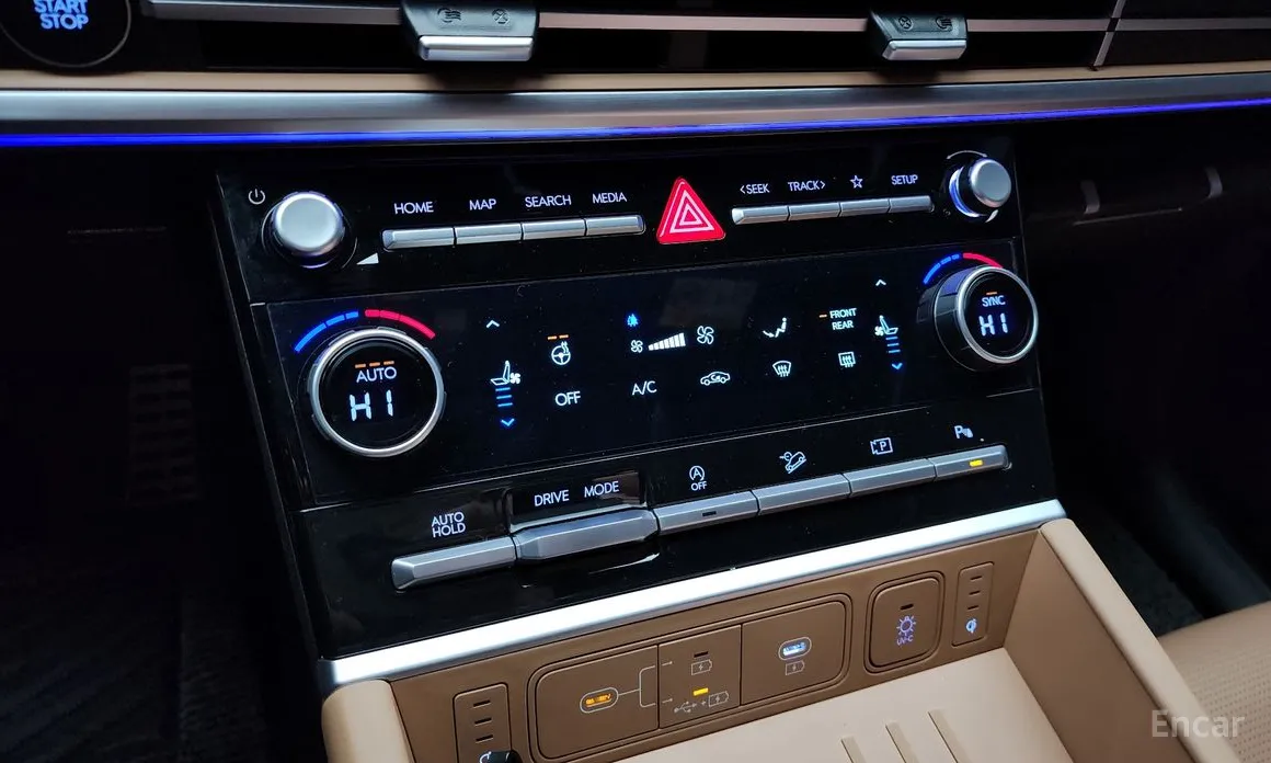 Фото 17 - Hyundai Santa Fe