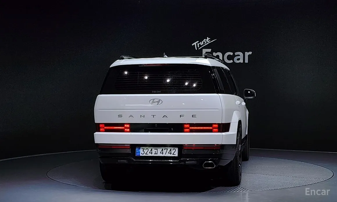 Фото 4 - Hyundai Santa Fe