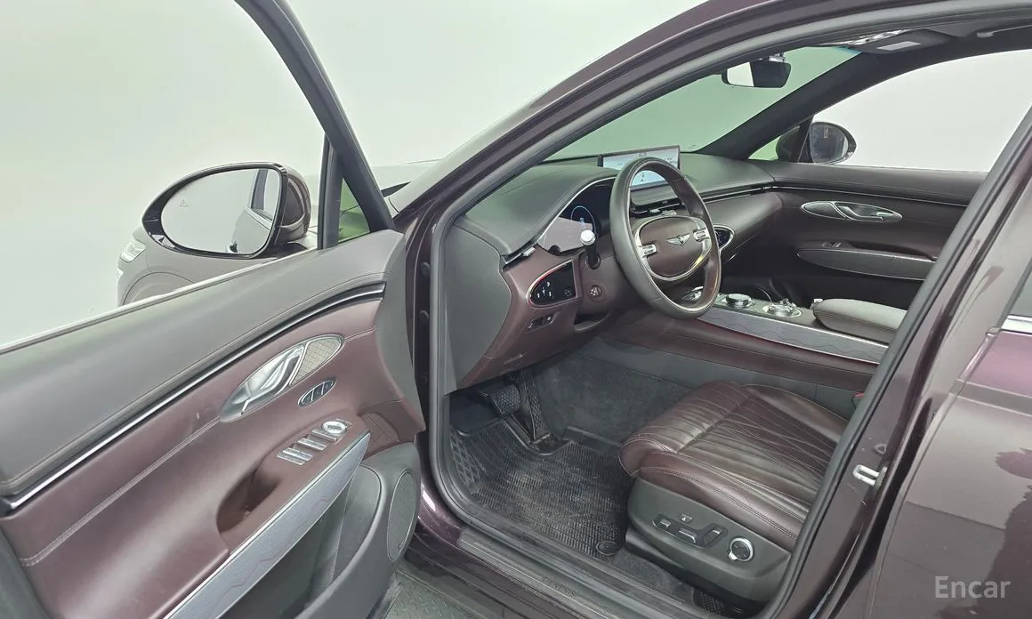 Фото 10 - Genesis GV70